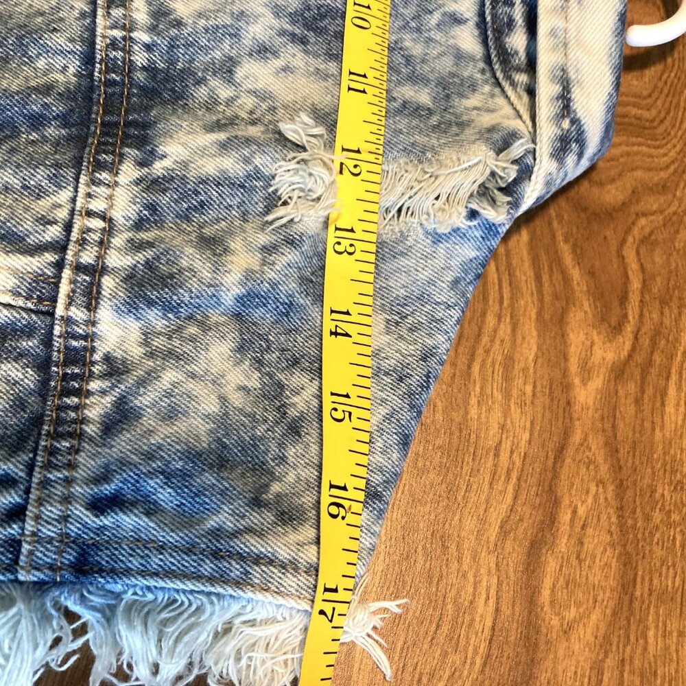 Distressed Stone‑Washed Denim Rhinestone Buttons Vest XL - Picture 8 of 10